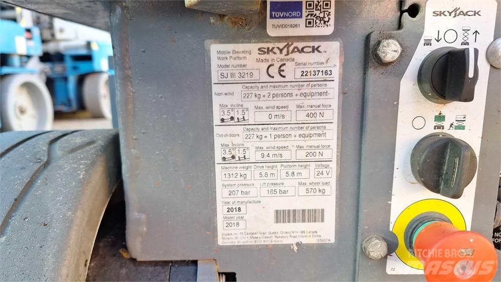 SkyJack SJIII3219 Nožnicové zdvíhacie plošiny