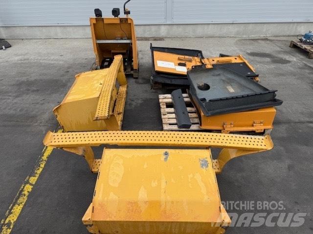 CASE WX 165 BODY Podvozky a zavesenie kolies