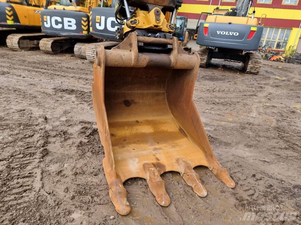 Volvo EC 220 DL Pásové rýpadlá