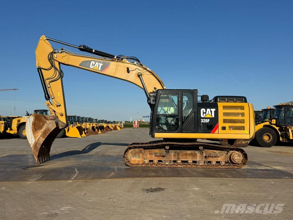 CAT 326FL Pásové rýpadlá