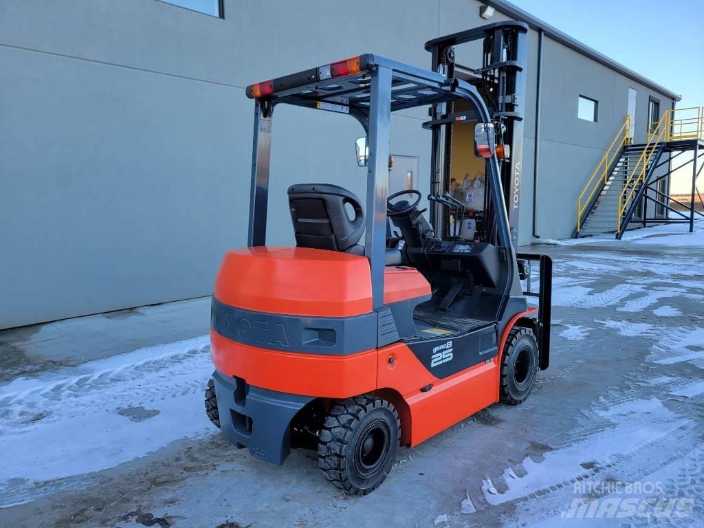 Toyota 8FB25 Akumulátorové vozíky