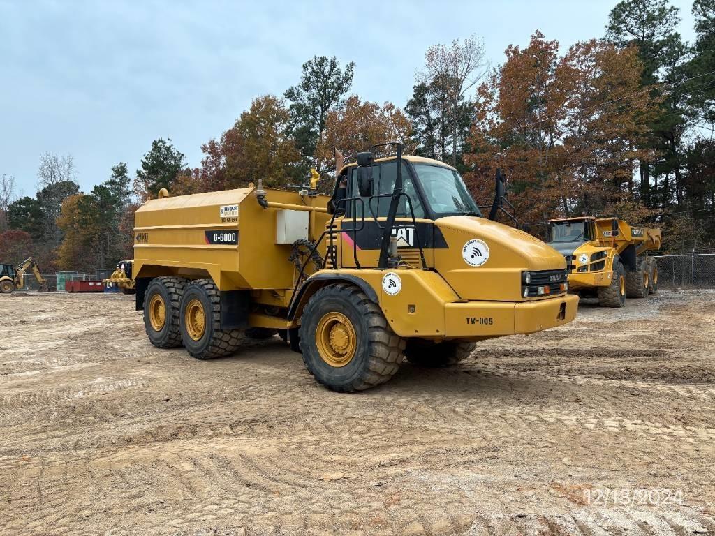 CAT 730 Cisterny na vodu