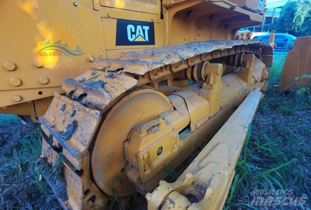CAT D 7 G Pásové dozéry