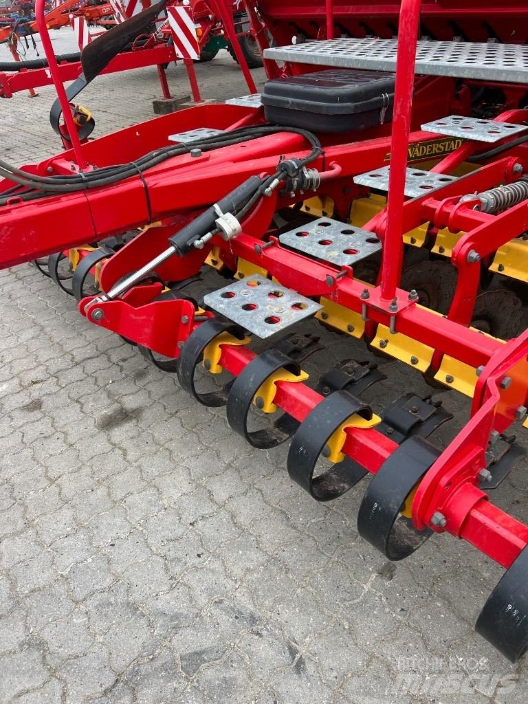 Väderstad Rapid400C Kombinované sejačky