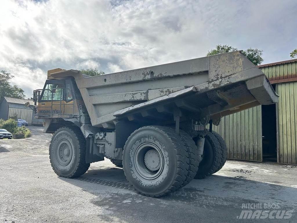 Komatsu HD605-7 Stavebné sklápače