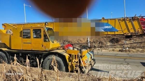 Kobelco RK 450 Žeriavy pre ťažký terén