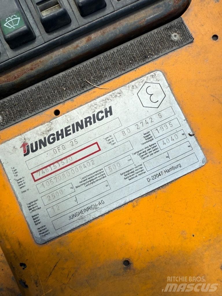 Jungheinrich DFG 25 Dieselové vozíky