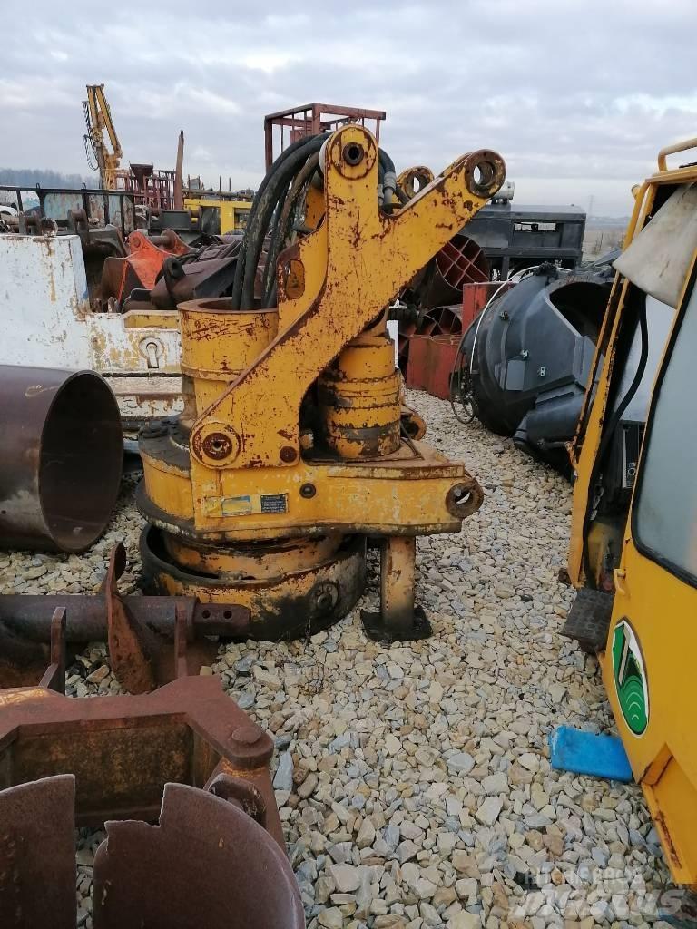 Bauer BG 12 V Pilierovej žeriav