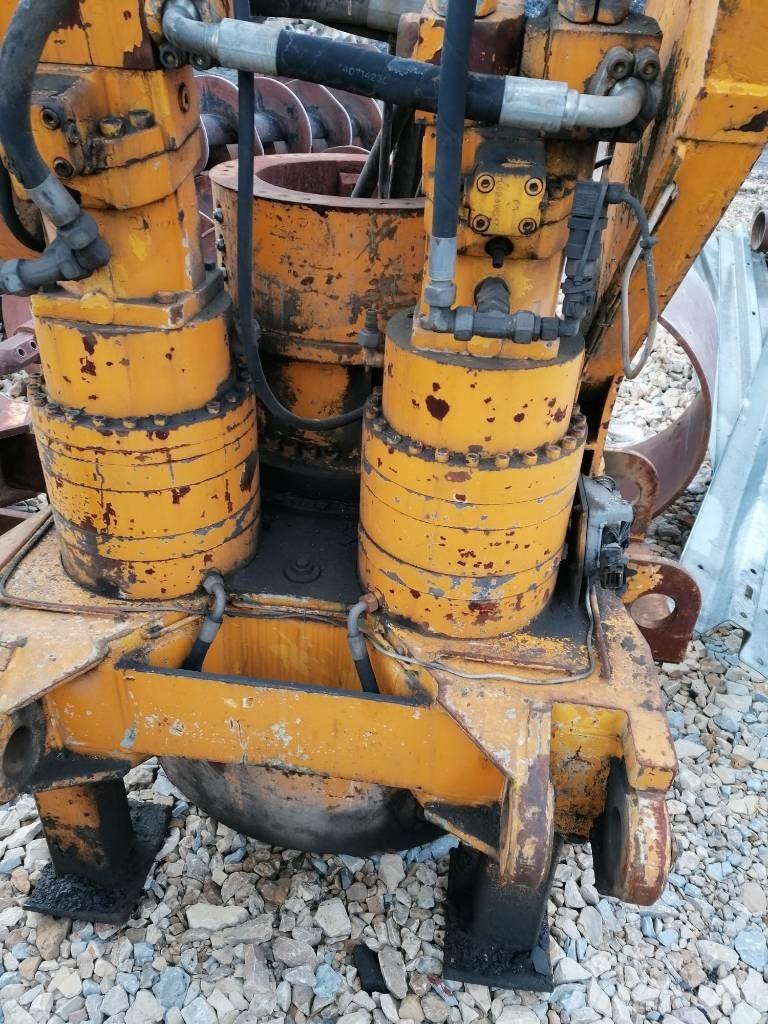 Bauer BG 12 V Pilierovej žeriav