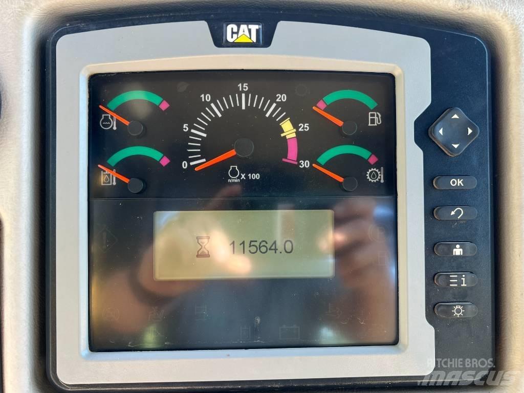 CAT D 6 T LGP VP Pásové dozéry