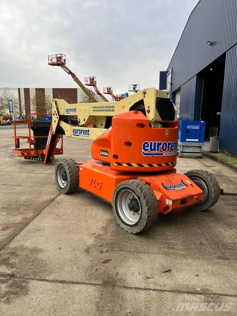 JLG E 450 AJ Kĺbové plošiny