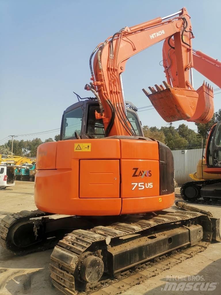Hitachi ZX 75 Pásové rýpadlá