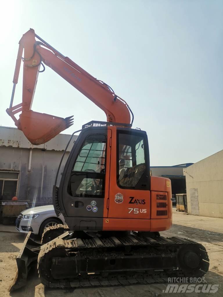 Hitachi ZX 75 Pásové rýpadlá