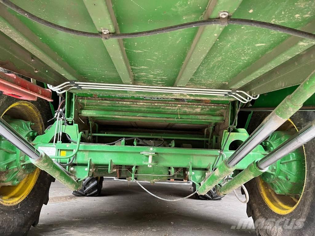 John Deere W 440 Kombinované zberacie stroje