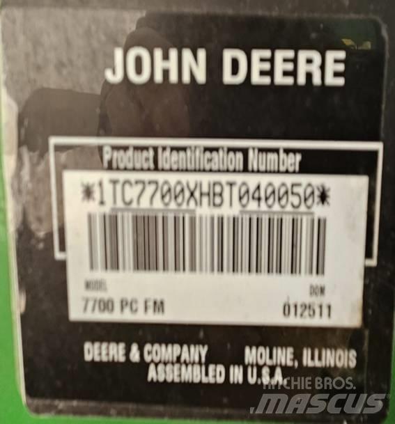 John Deere 7700 Kosačky fervejí