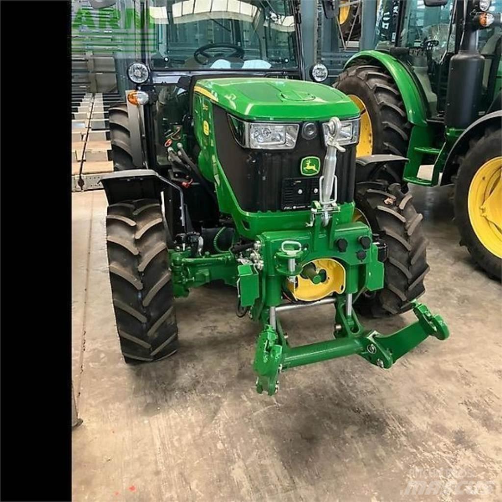 John Deere 5115gf Traktory