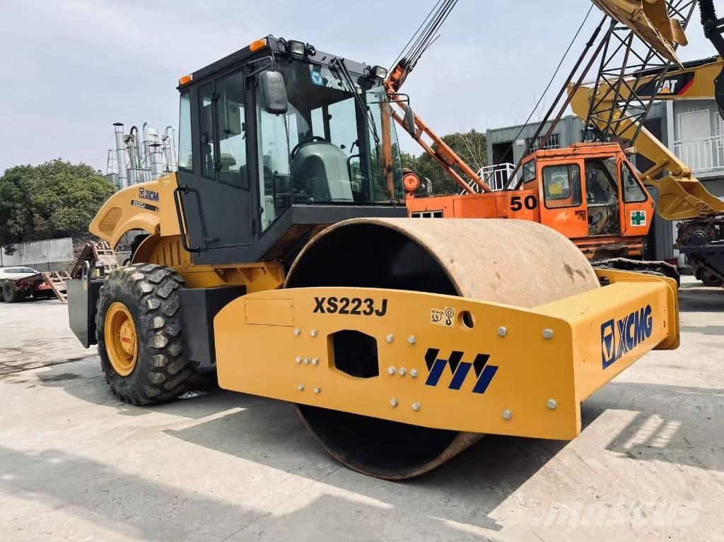 XCMG XS 223 J Ťahačové valce