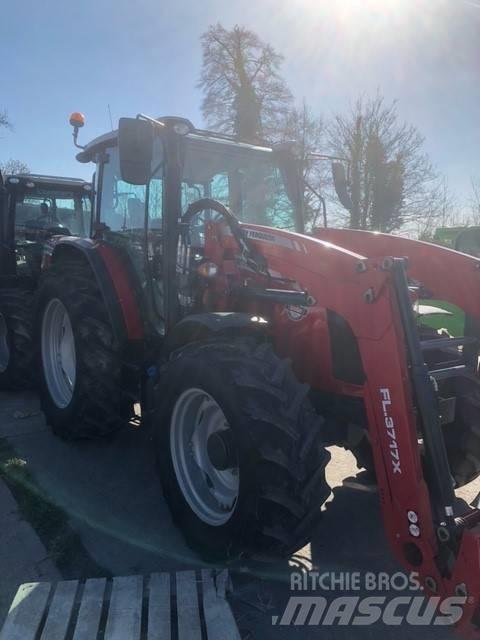 Massey Ferguson 5711 Traktory