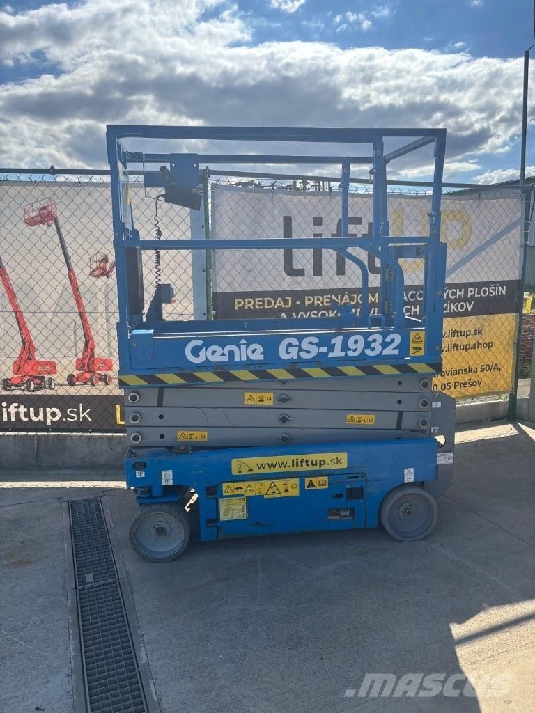 Genie GS 1932 Nožnicové zdvíhacie plošiny