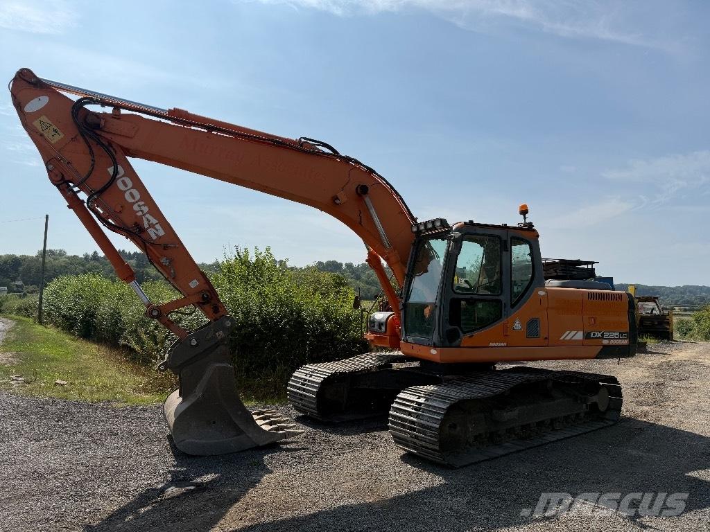 Doosan DX 225 LC Pásové rýpadlá