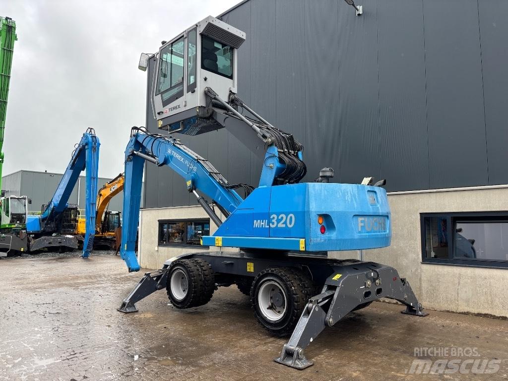 Fuchs MHL 320 D Stroje pre manipuláciu s odpadom
