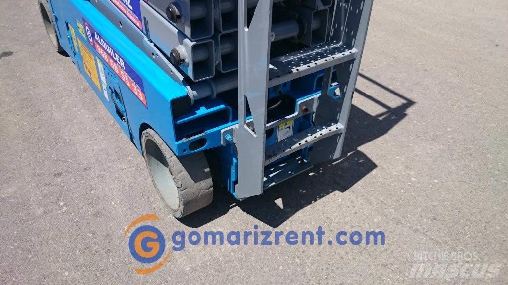 Genie GS 2632 Nožnicové zdvíhacie plošiny