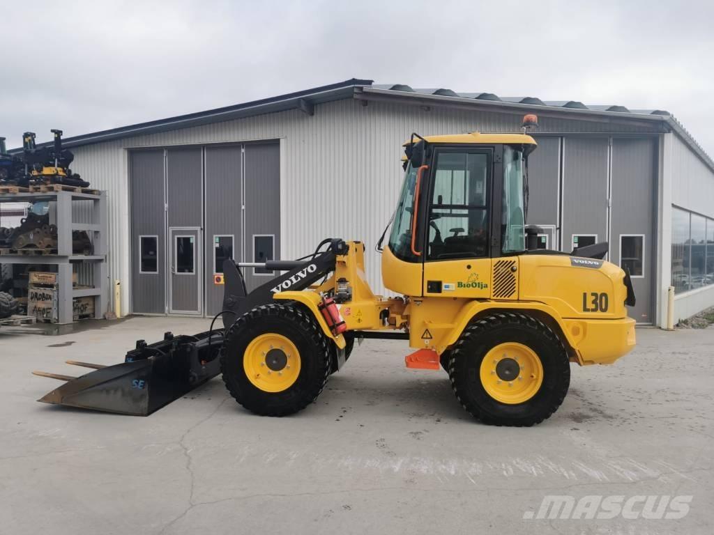 Volvo L30HS Kolesové nakladače