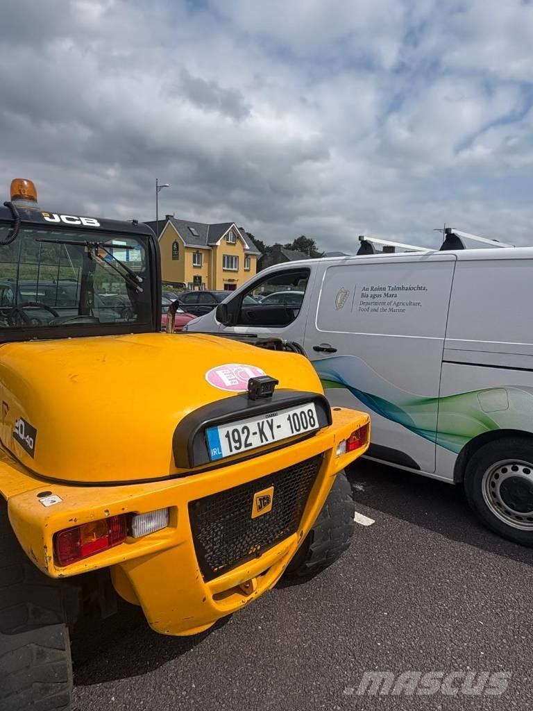 JCB 520-40 Teleskopické manipulátory