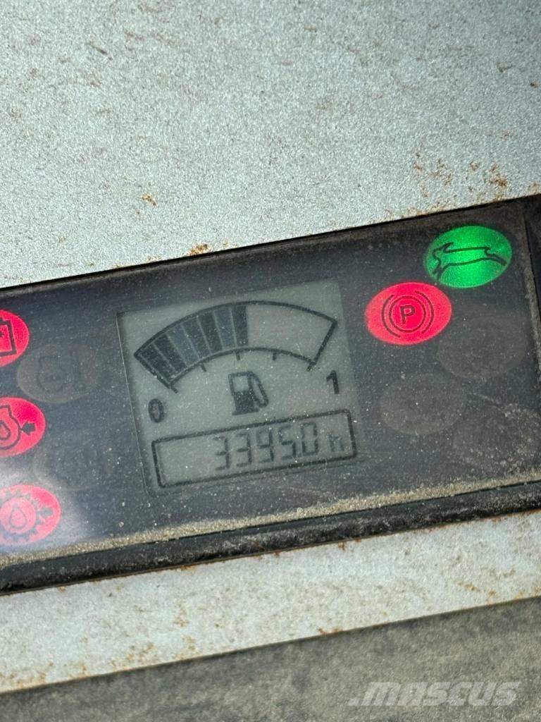 JCB 520-40 Teleskopické manipulátory