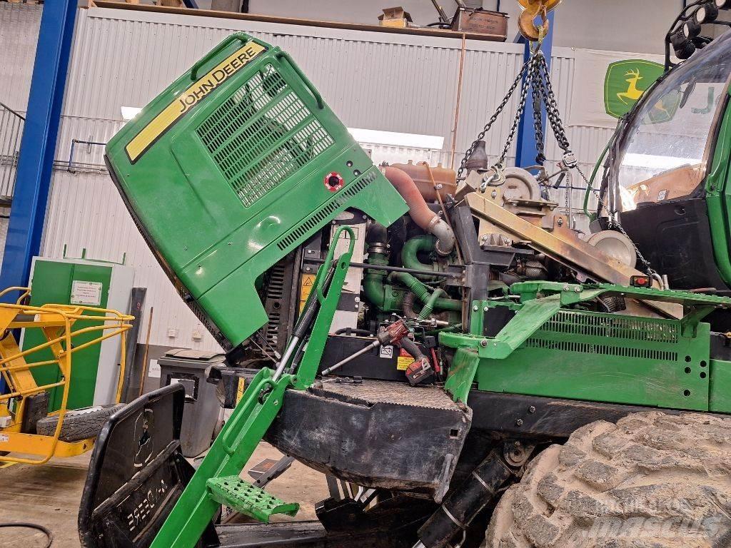 John Deere 1910 Lesné traktory