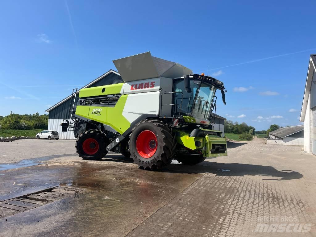 CLAAS Lexion 8700 Kombinované zberacie stroje