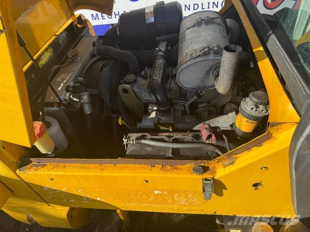 JCB 926 Terénne vysokozdvižné vozíky