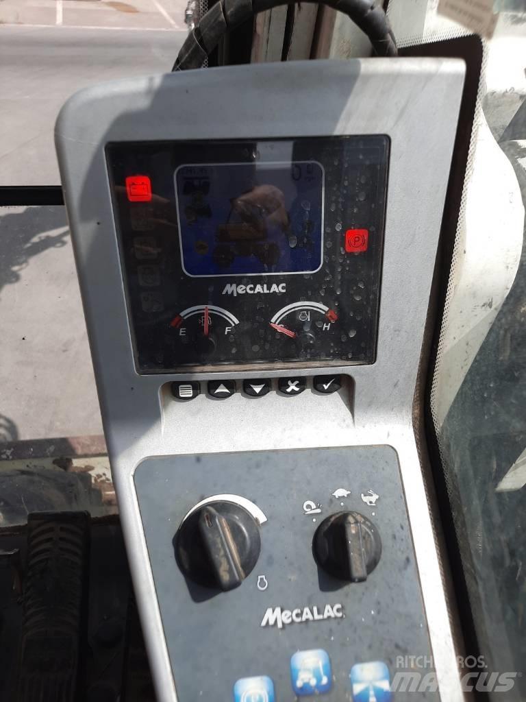 Mecalac 714 MW Kolesové rýpadlá