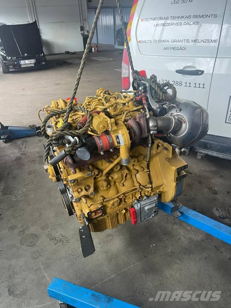 CAT 313 model Motory