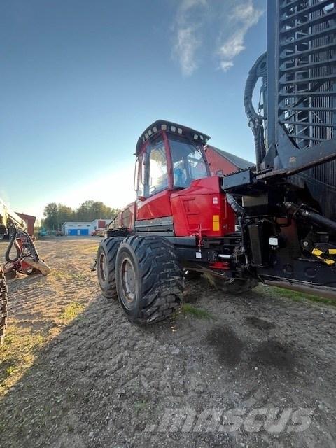 Komatsu XF895-2 Lesné traktory