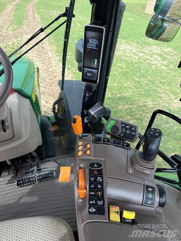 John Deere 5100 R Traktory