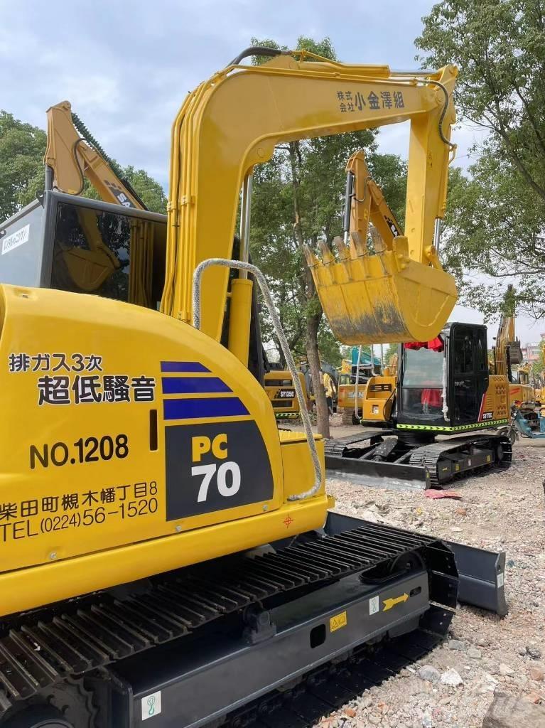Komatsu 70-8 Pásové rýpadlá