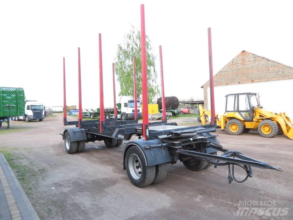 Doll A 130 Prívesy na prepravu dreva