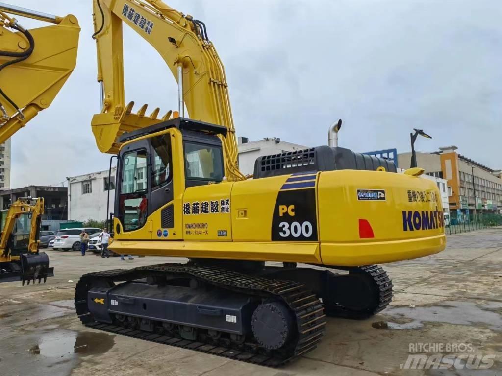 Komatsu PC 300 Pásové rýpadlá