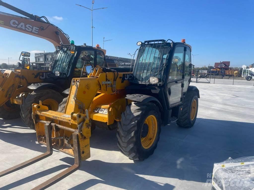 JCB 535-95 Teleskopické manipulátory