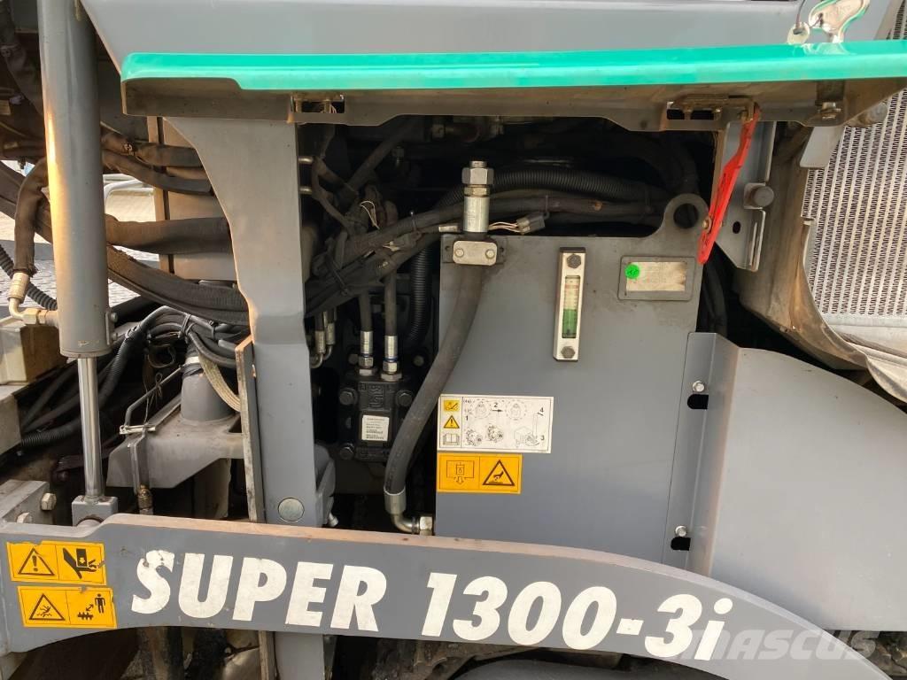 Vögele SUPER 1300-3I Finišéry