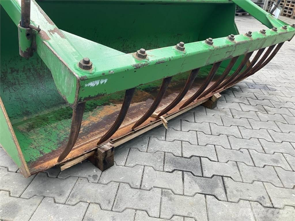 John Deere 2,20 m Príslušenstvo pre čelné nakladače