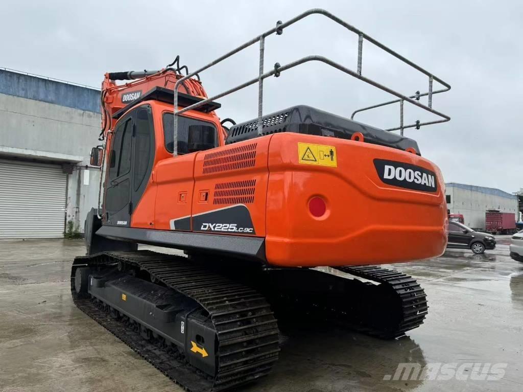Doosan DX 225 LC Pásové rýpadlá