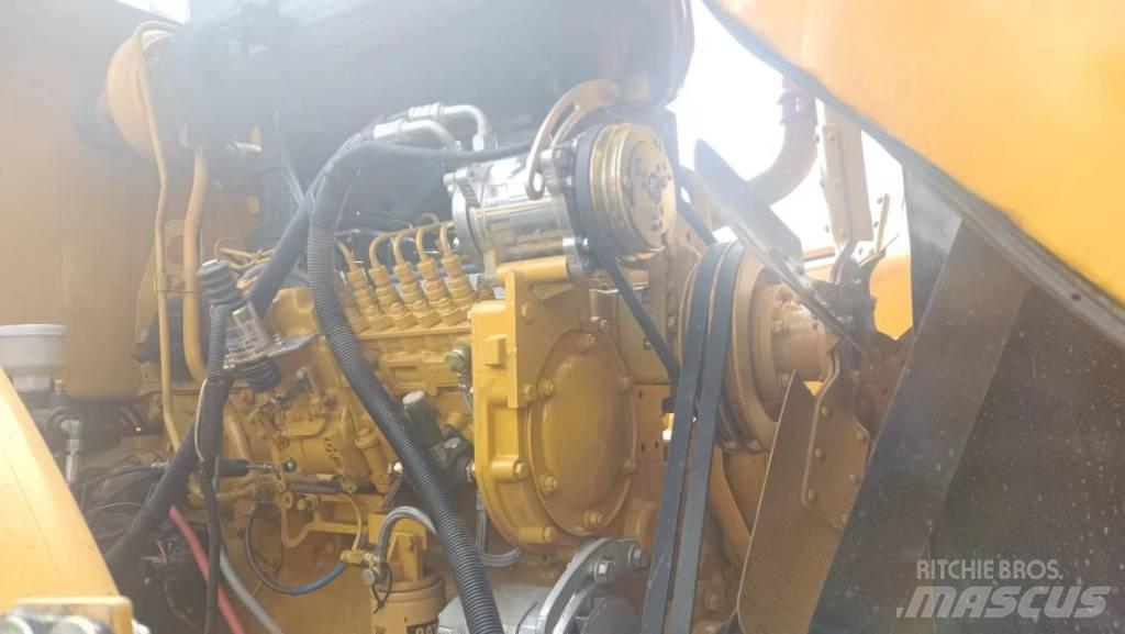 CAT 966 H Kolesové nakladače