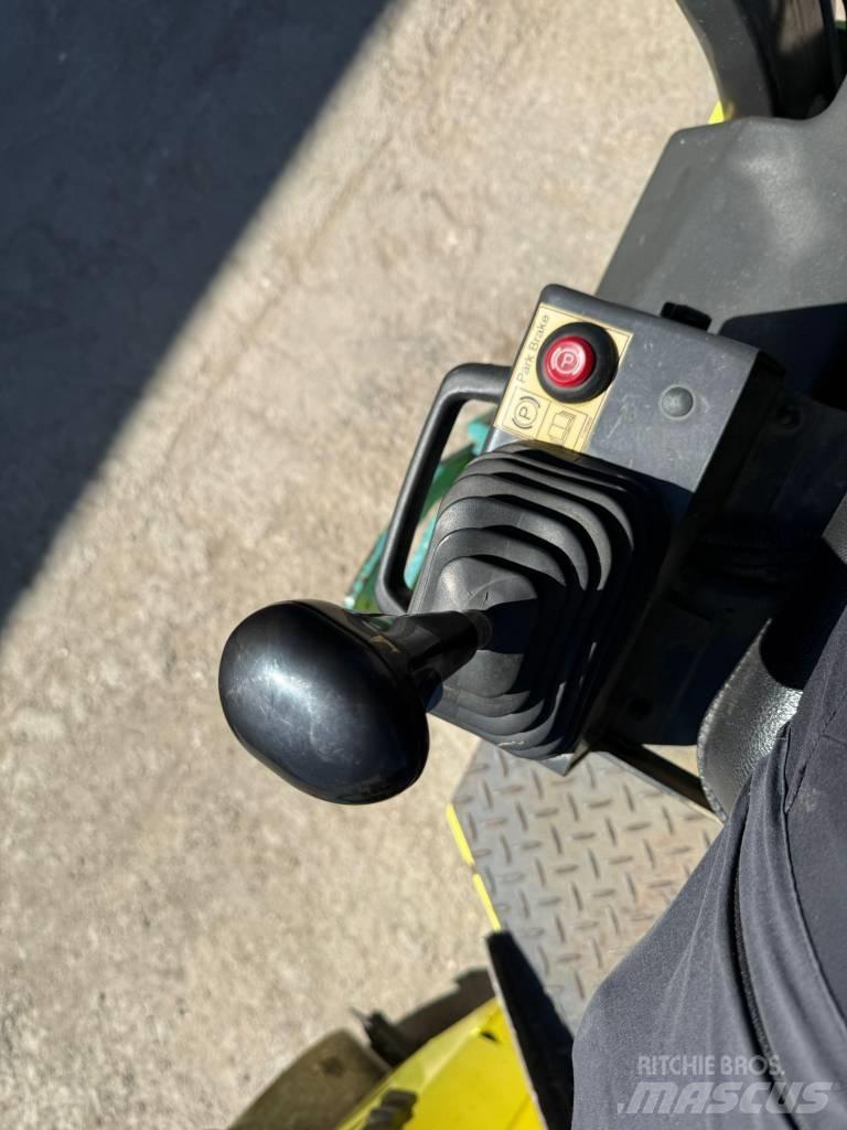 Ammann ARX 26 Tandemové valce