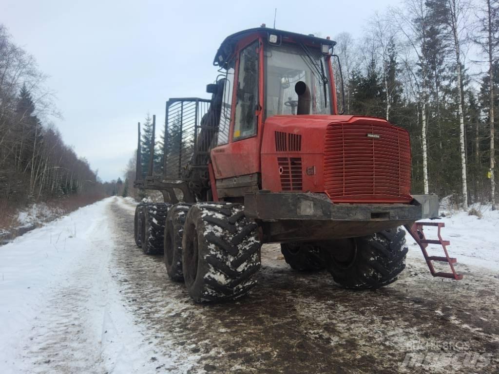 Komatsu 835 Lesné traktory