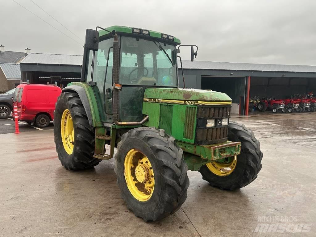 John Deere 6200 Traktory