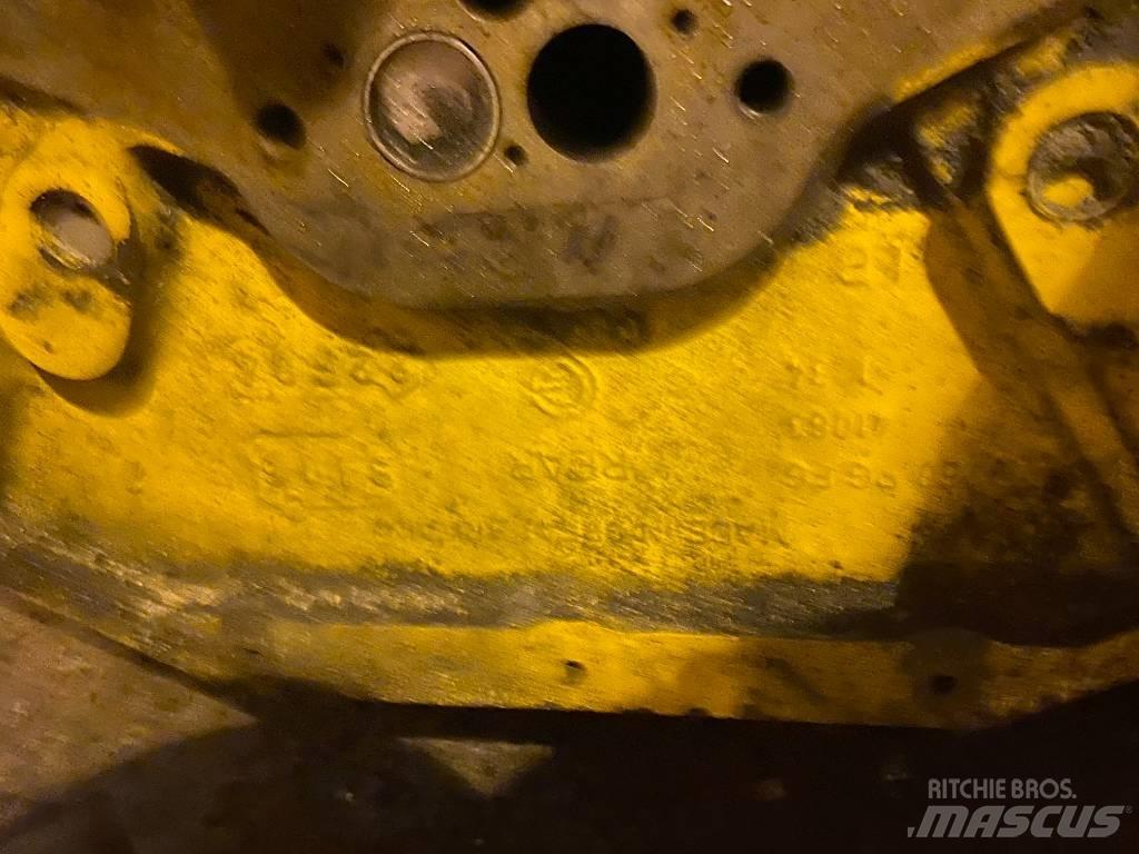Komatsu PC4000-6 Pásové rýpadlá