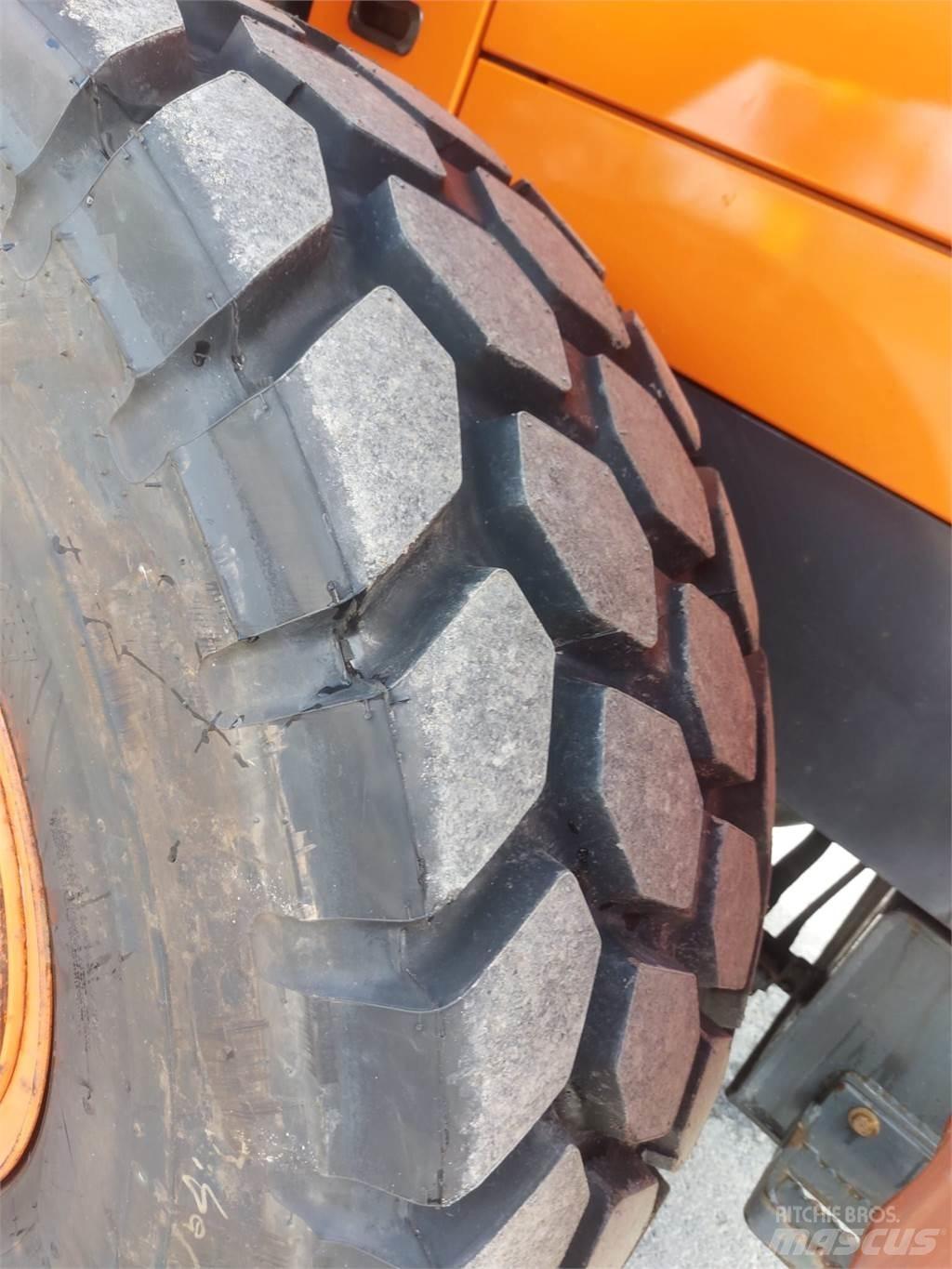 Doosan DL220-5 Kolesové nakladače
