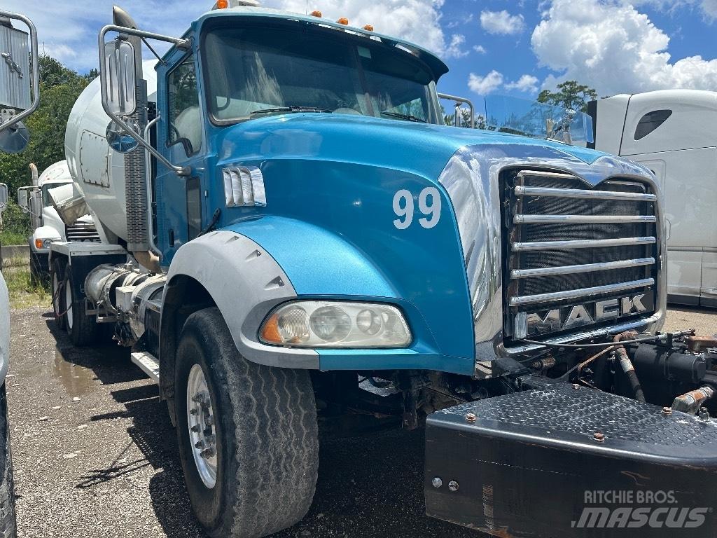 Mack GU 800 Ďalšie nákladné vozidlá